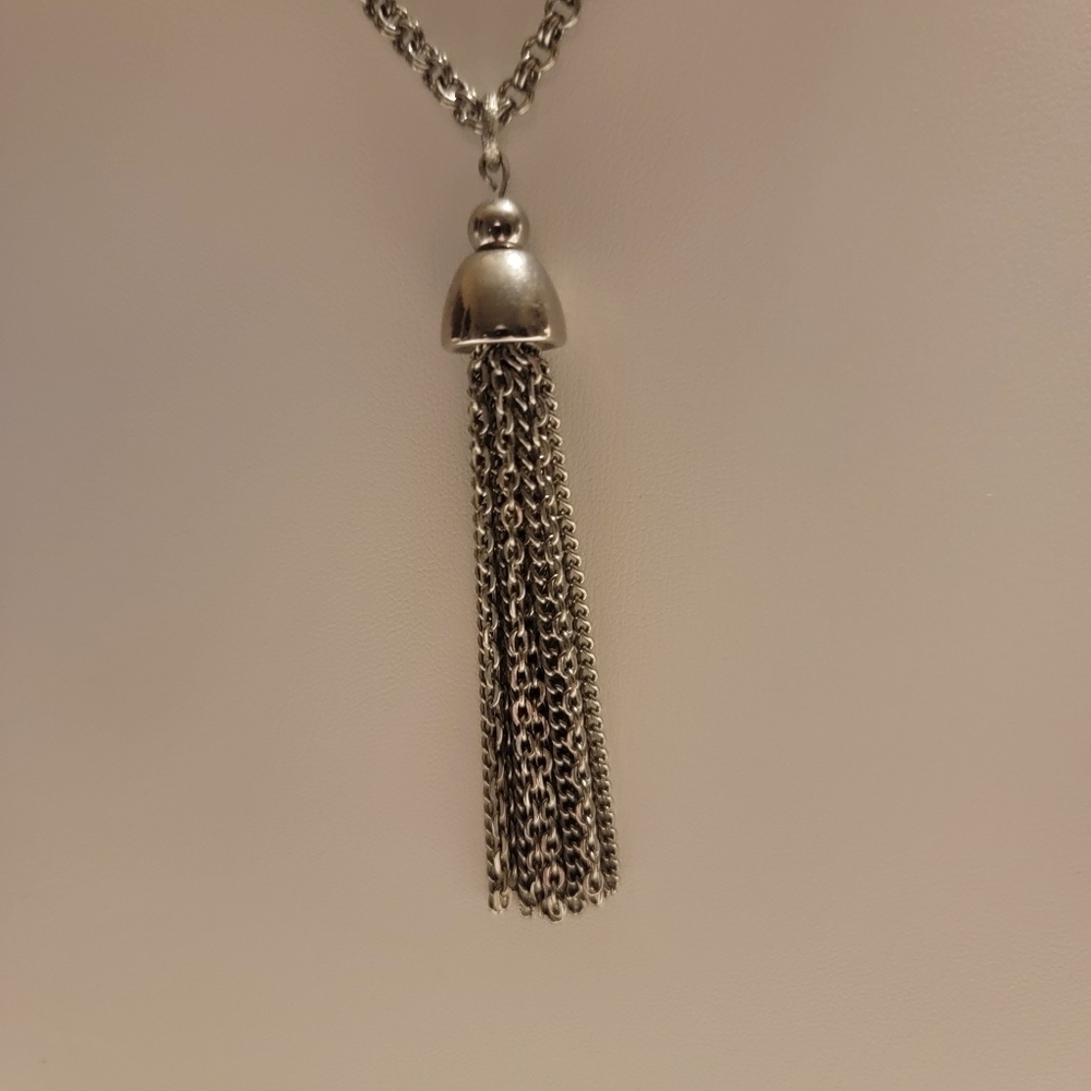 Unsigned Silvertone Tassel Necklace - Picture 2 of 3